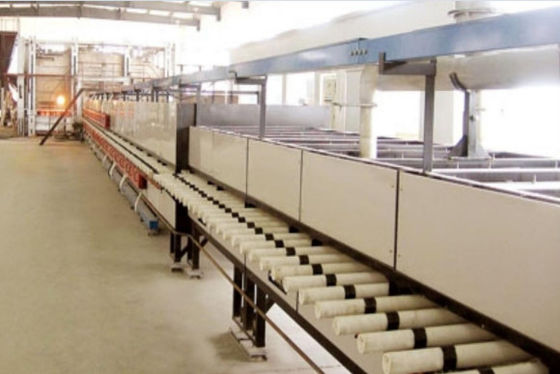 Forno de vidro industrial refratário resistente a altas temperaturas para fácil manutenção e design durável na indústria do vidro
