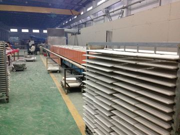Linha de produção de vidro de vidro industrial do mosaico da fornalha 1000℃ do derretimento quente