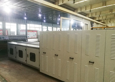 Correia montada no local da malha que recoze a fornalha de vidro industrial