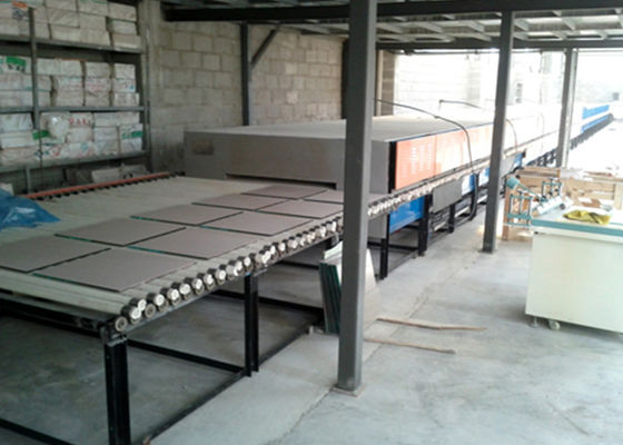 Economia de energia Isolamento de fibra cerâmica de múltiplas camadas 950°C Forno de temperação de vidro industrial elétrico