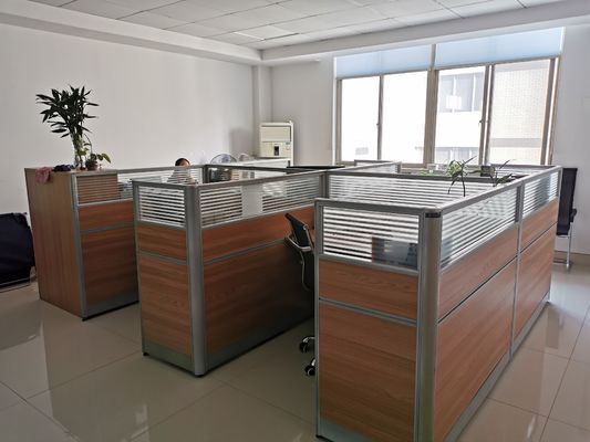 Forno de vidro industrial de alto desempenho para produção contínua de mosaico de vidro vidrado a cores